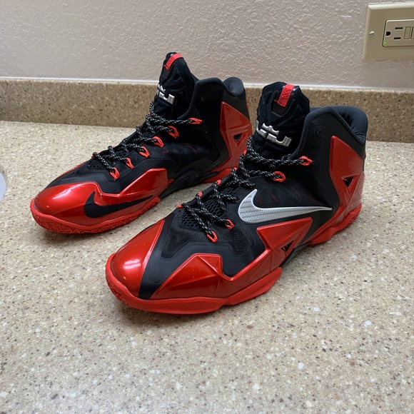lebron 11 away
